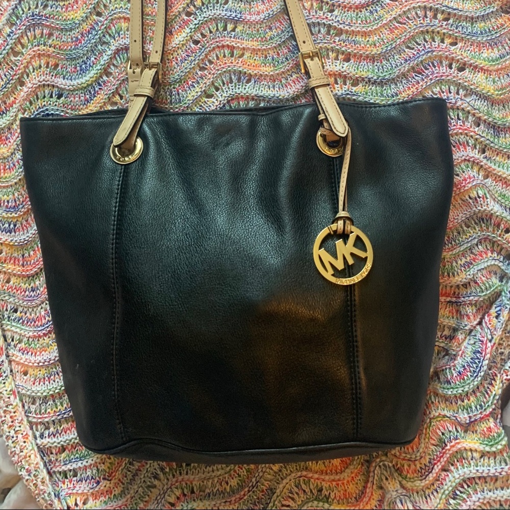 MK black purse